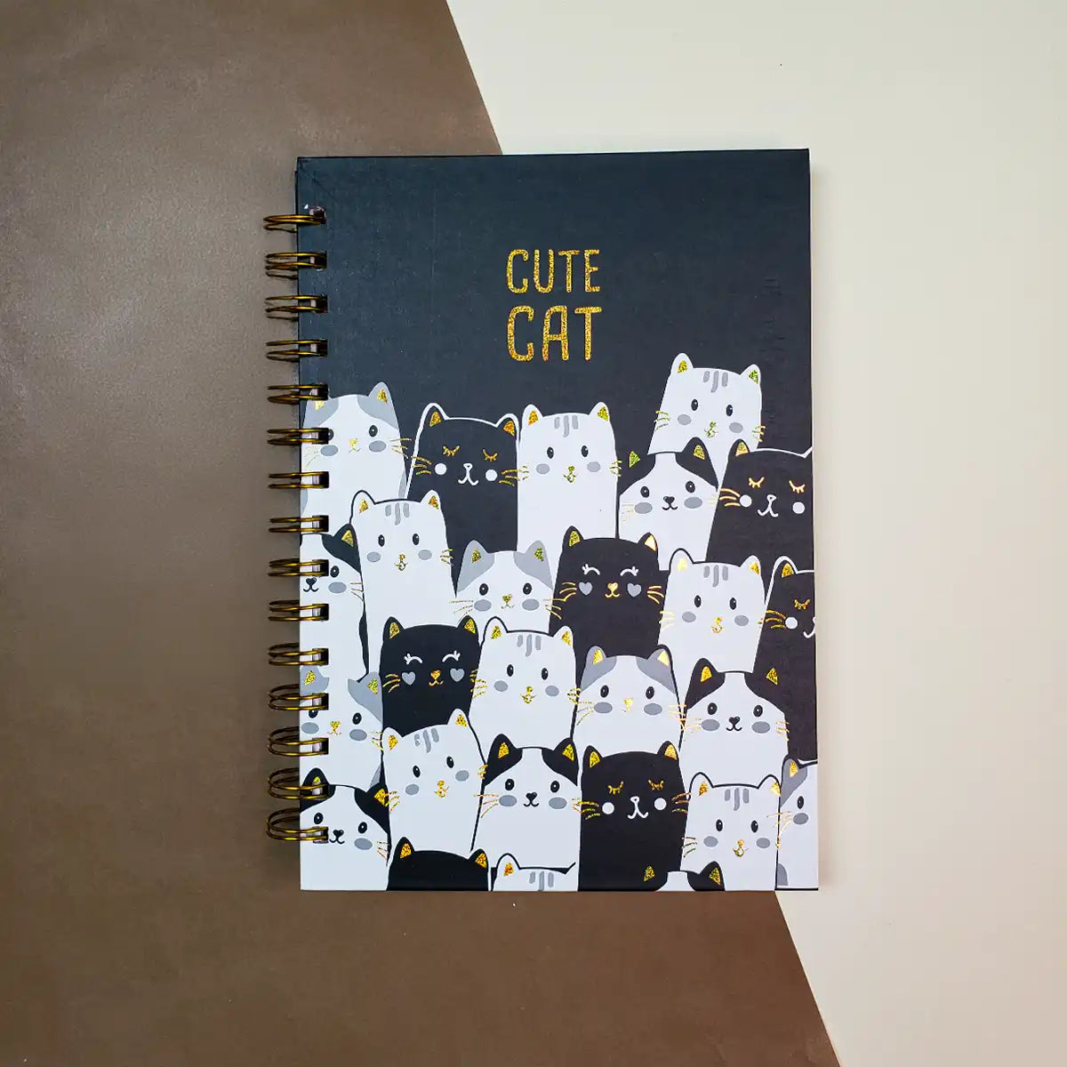 Cuaderno de Líneas Gatitos Espectadores Cute Cat