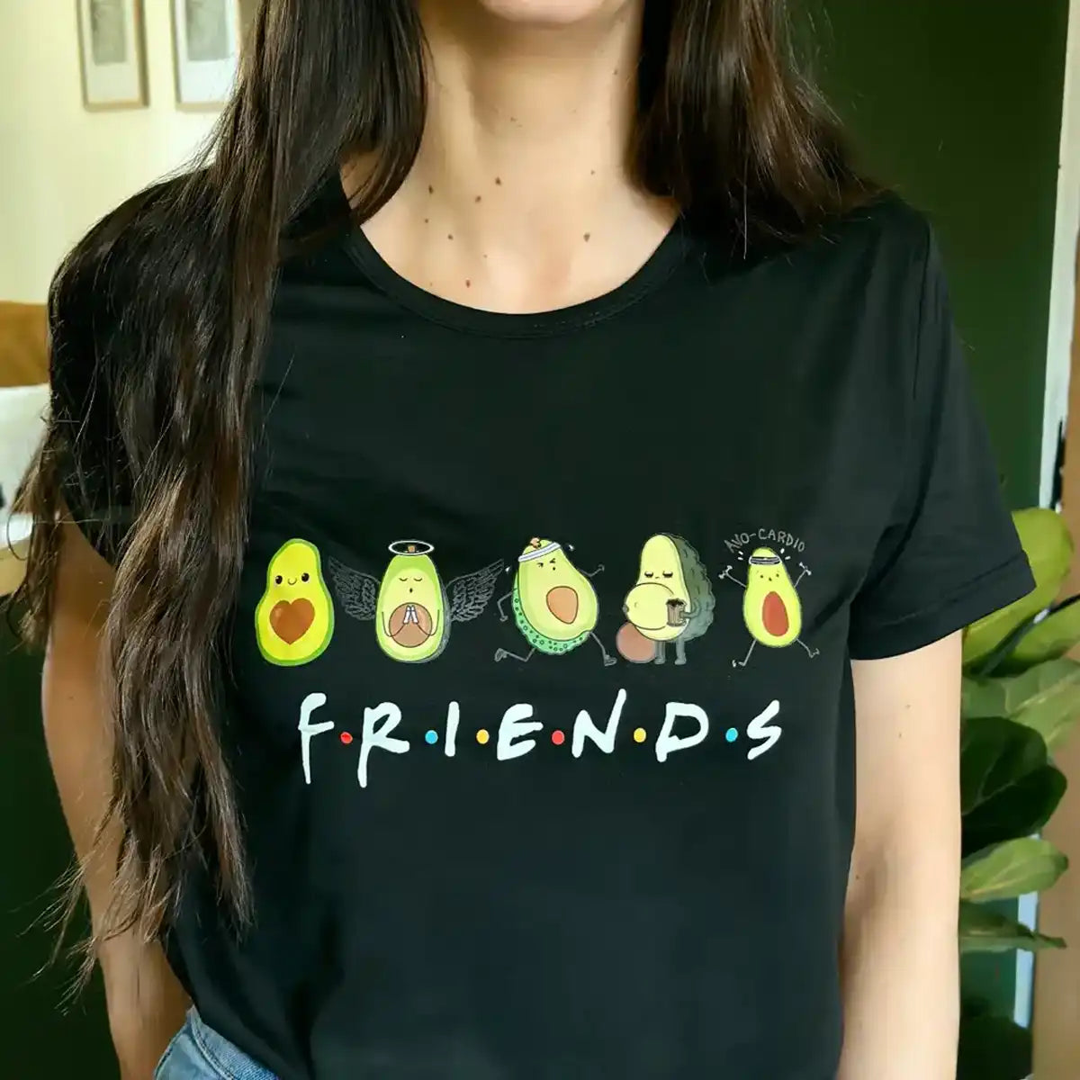 Polera femenina FRIENDS con estampado de palta